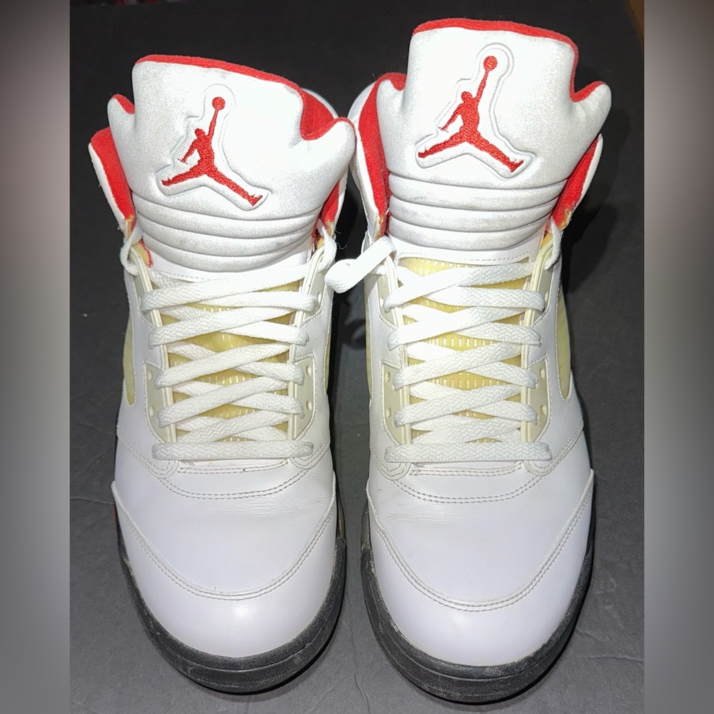 Jordan 5 Fire Red Retro